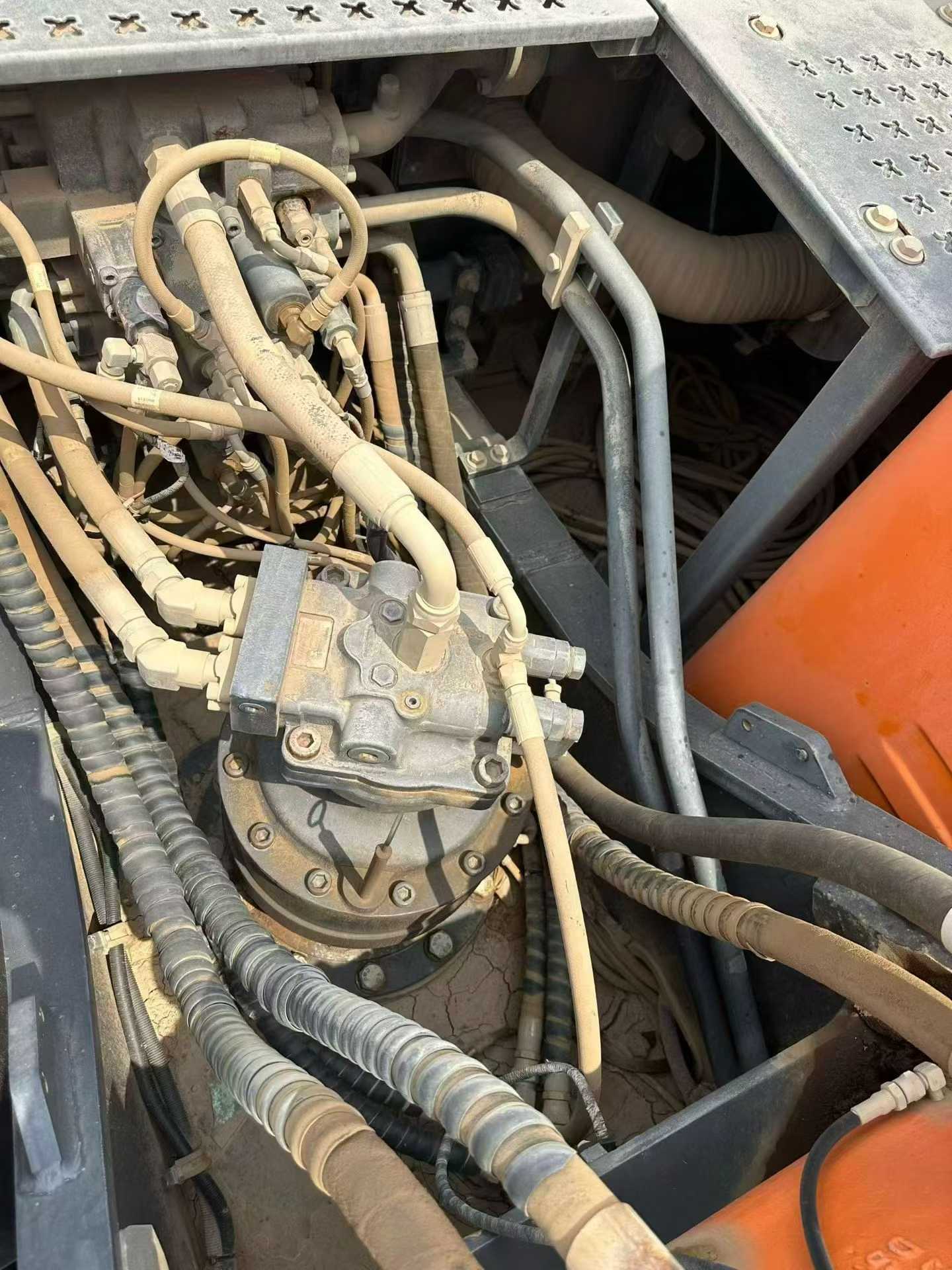 Buy Doosan DX260LC-9C Used Excavator / 7