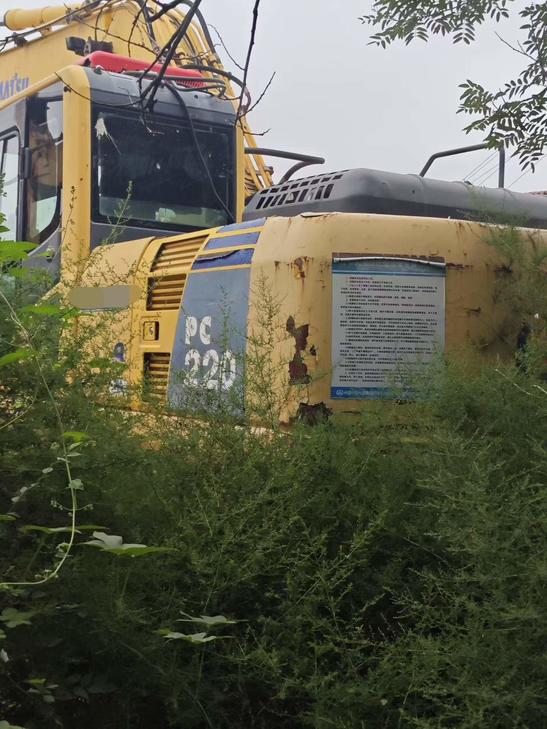 Buy Komatsu PC220-8 Used Excavator / 1