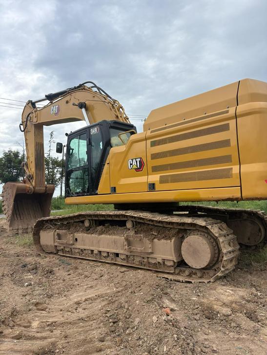 Buy Caterpillar 349E Used Excavator / 1