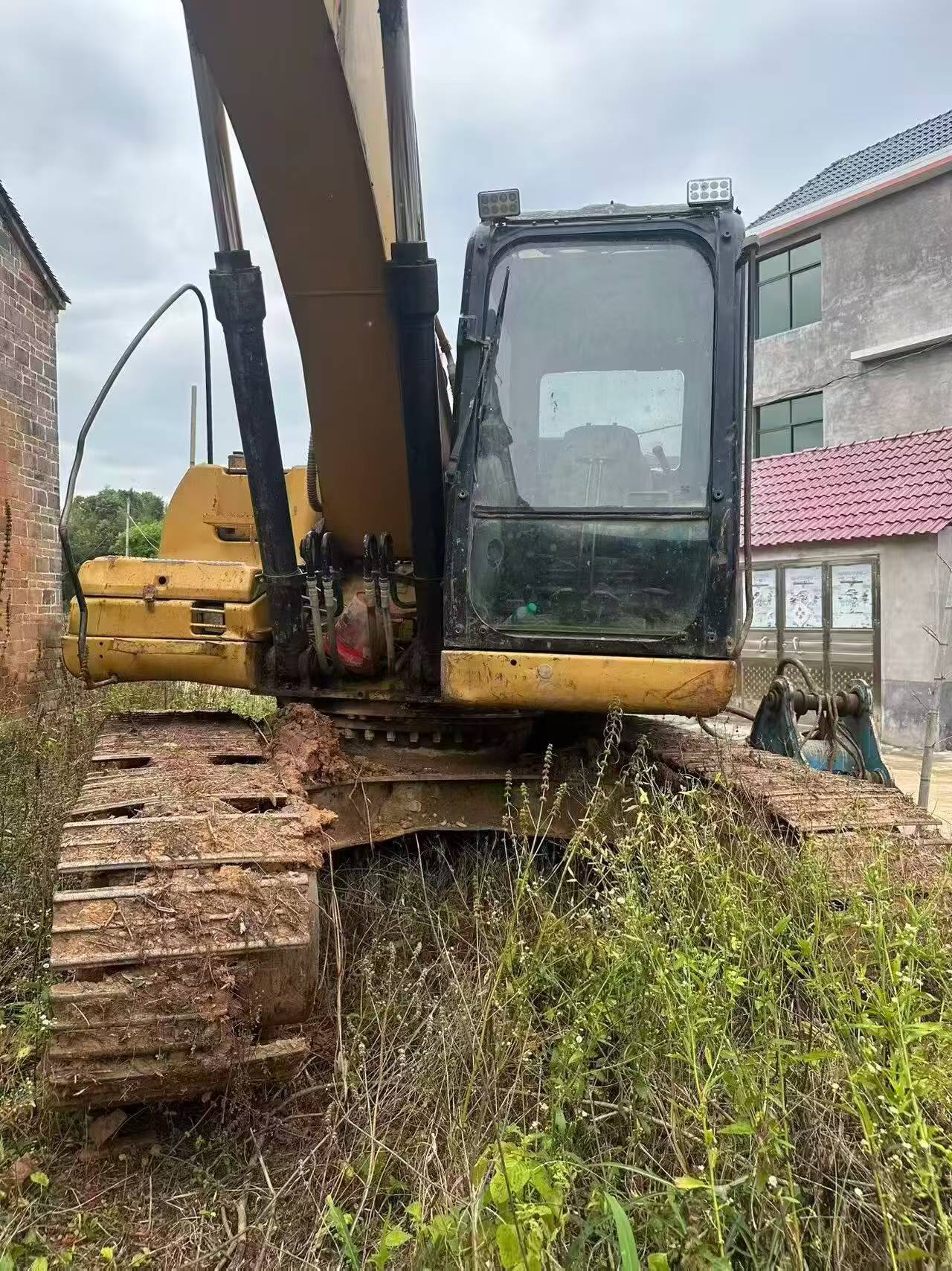 Buy Caterpillar 320D Used Excavator / 6
