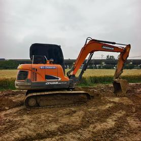 Buy Doosan DX65-9C PLUS Used Excavator / 2 Buy Doosan DX65-9C PLUS Used Excavator / 2