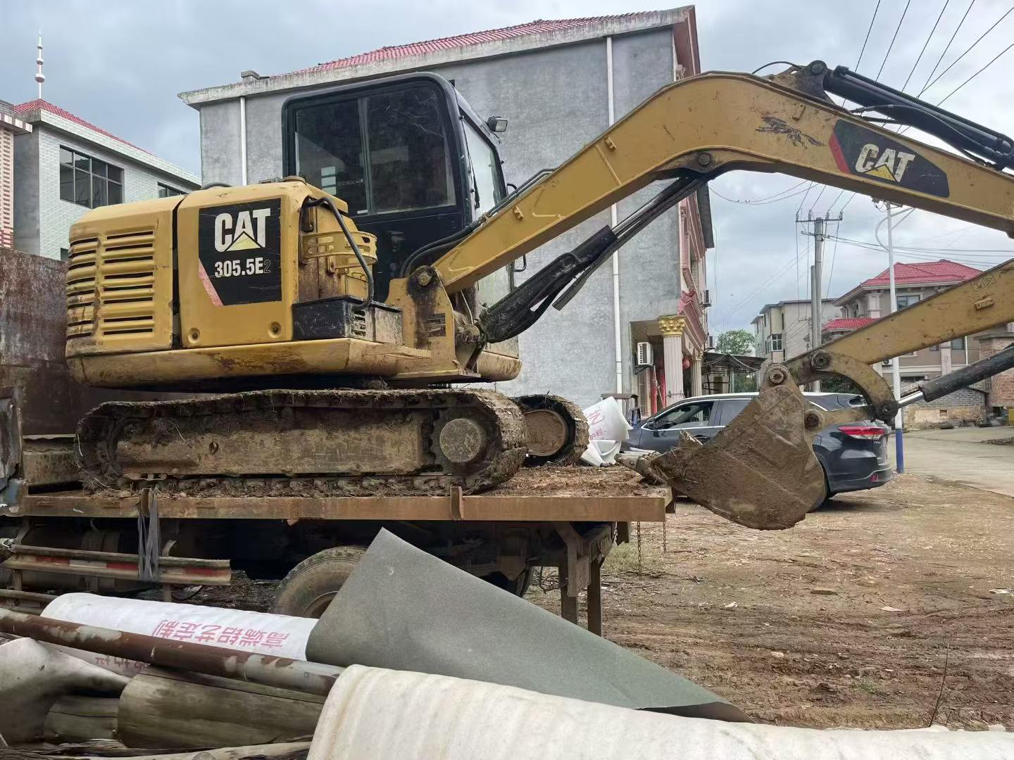 Buy Caterpillar 305.5 Used Excavator / 9