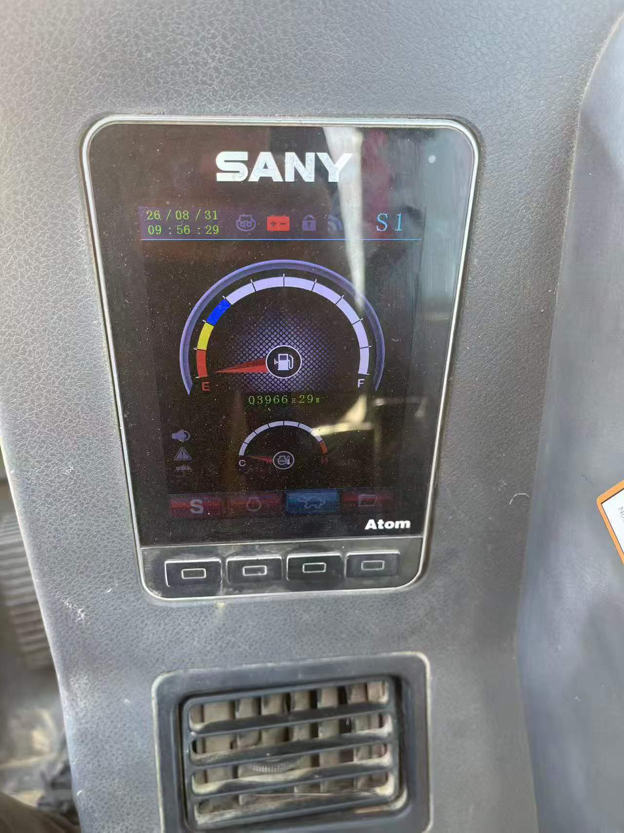 Buy Sany SY60 Used Excavator / 9