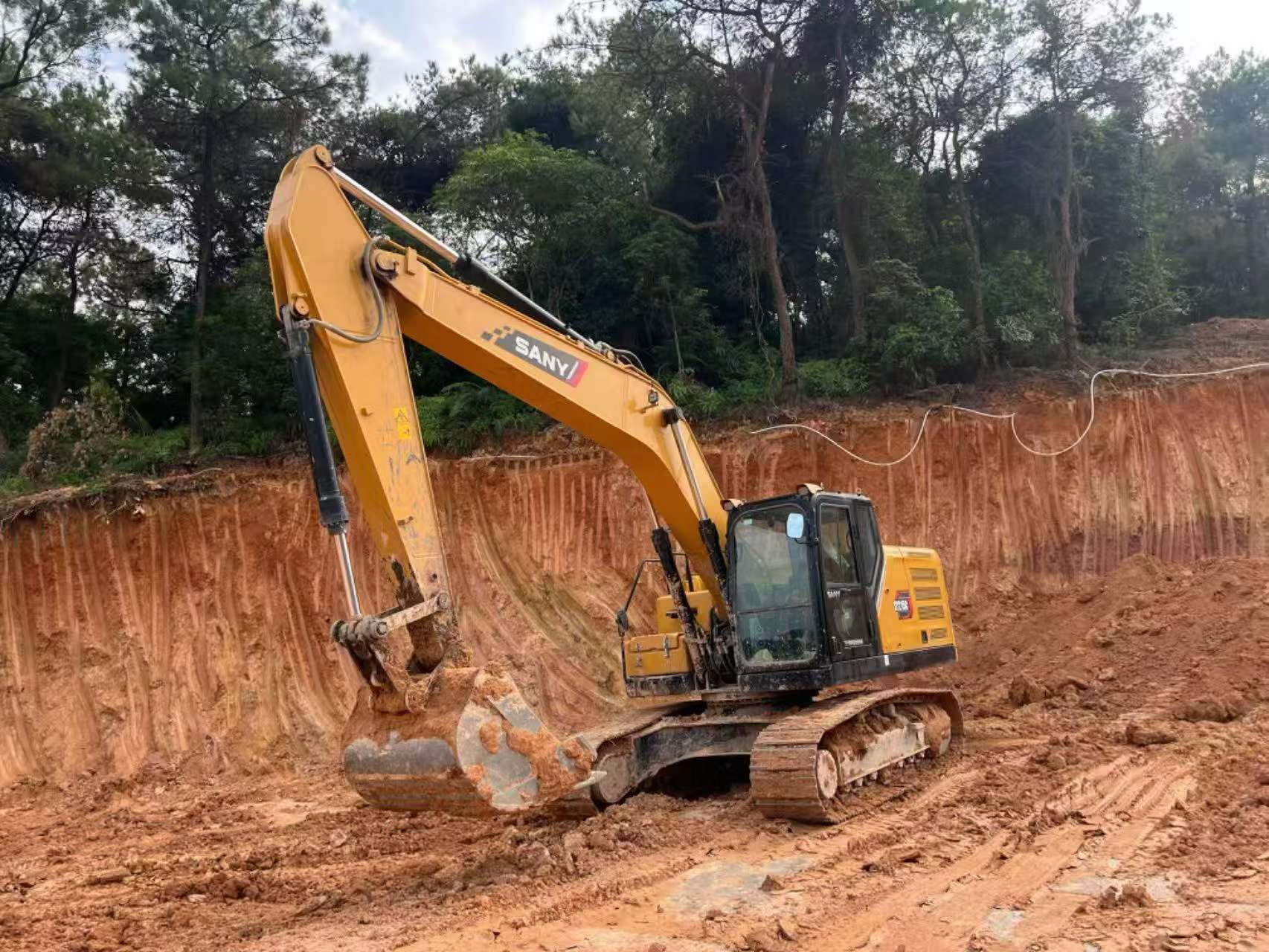 Buy Sany SY215C Used Excavator / 4