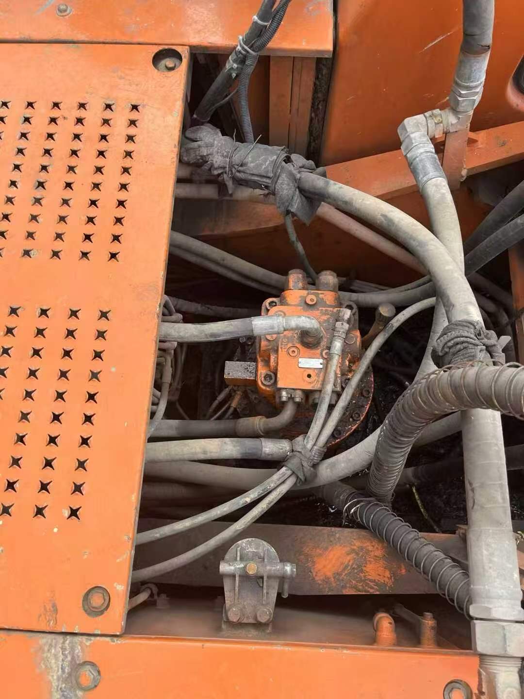 Buy Doosan DH300-7 Used Excavator / 4