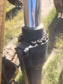 Buy Caterpillar 323 Used Excavator / 9 Buy Caterpillar 323 Used Excavator / 9
