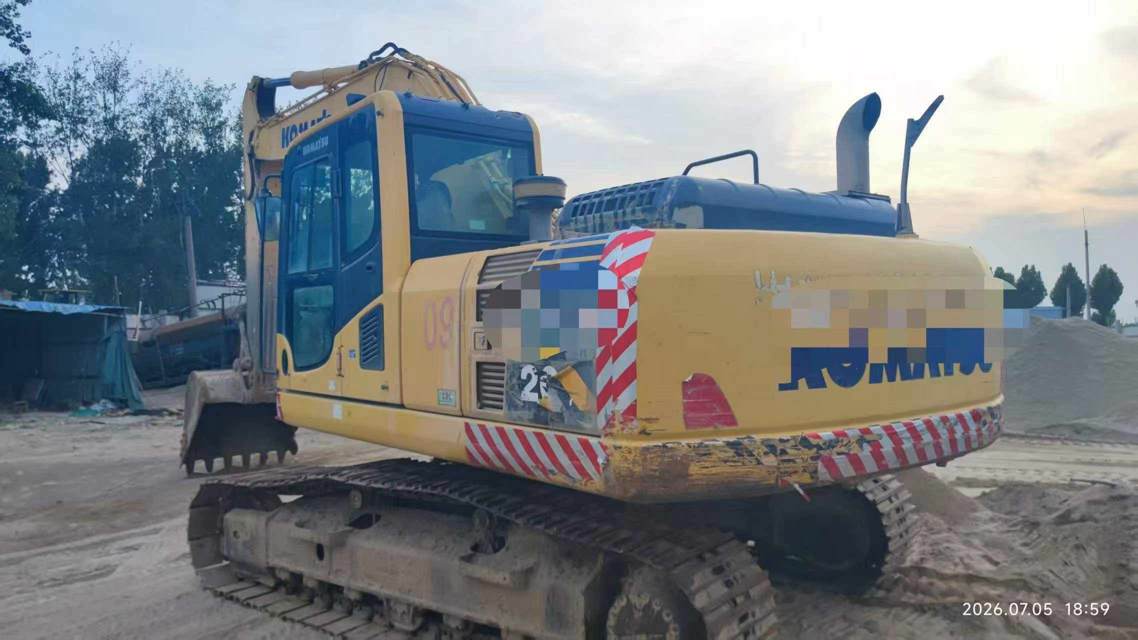 Buy Komatsu PC200 Used Excavator / 2