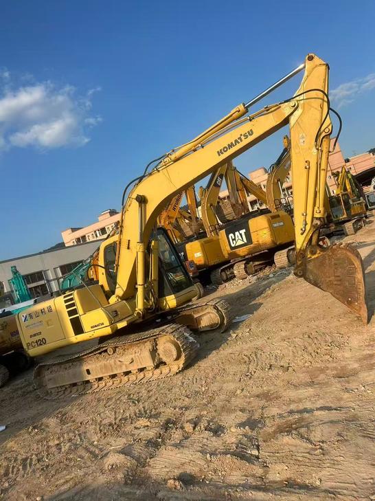 Buy Komatsu PC120-6 Used Excavator / 1