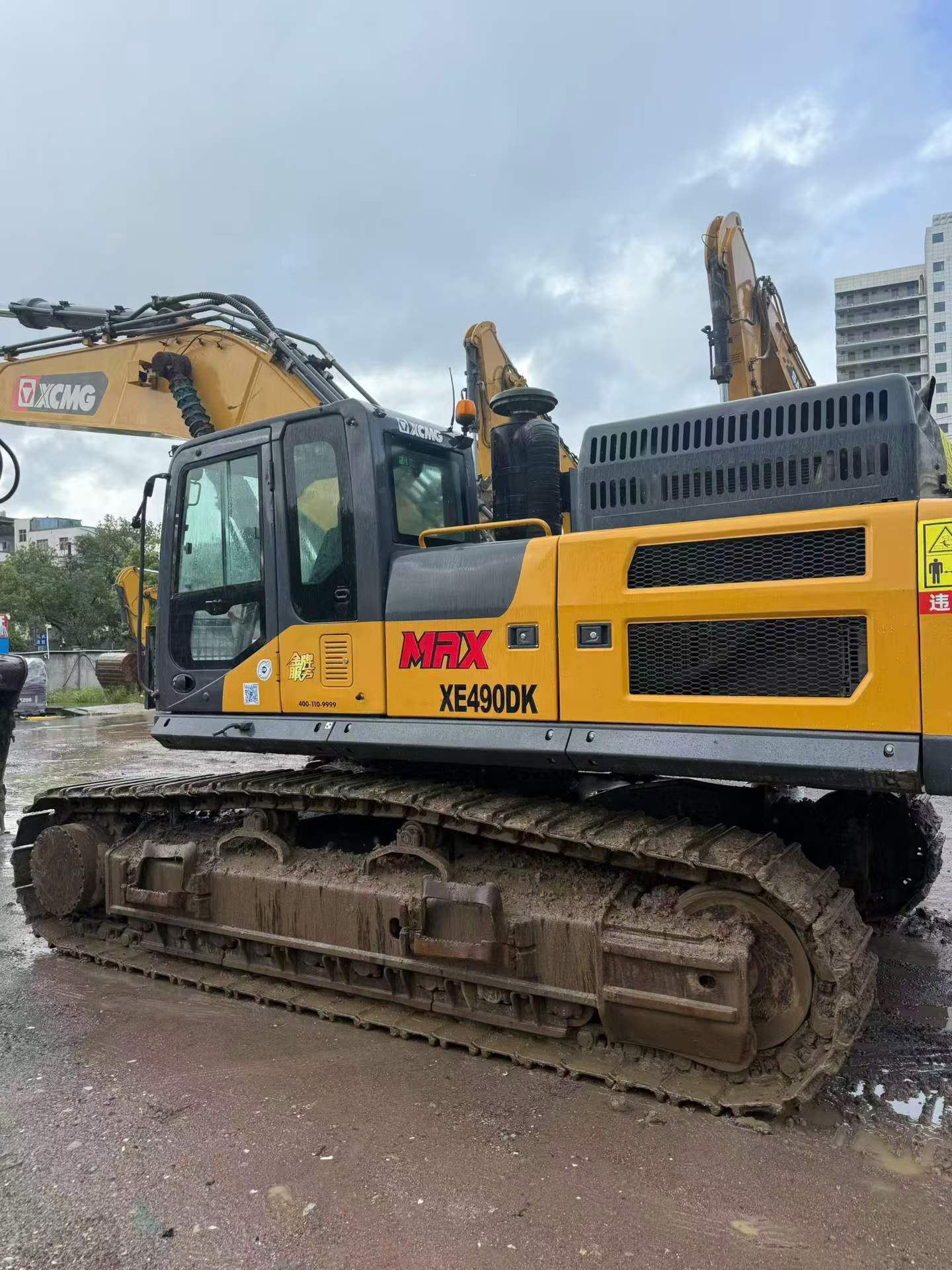 Buy XCMG XE490D Used Excavator / 8