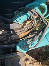 Buy Kobelco SK200-2 Used Excavator / 9 Buy Kobelco SK200-2 Used Excavator / 9