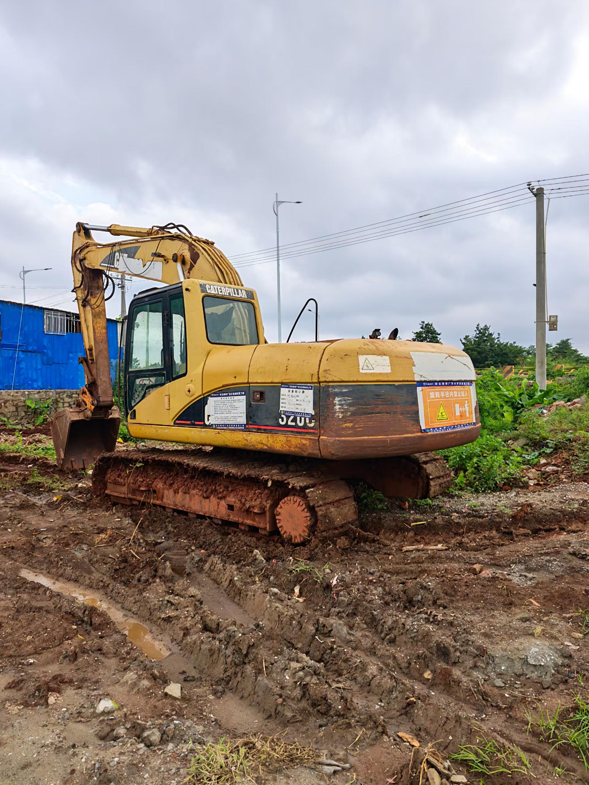 Buy Caterpillar 320A Used Excavator / 6