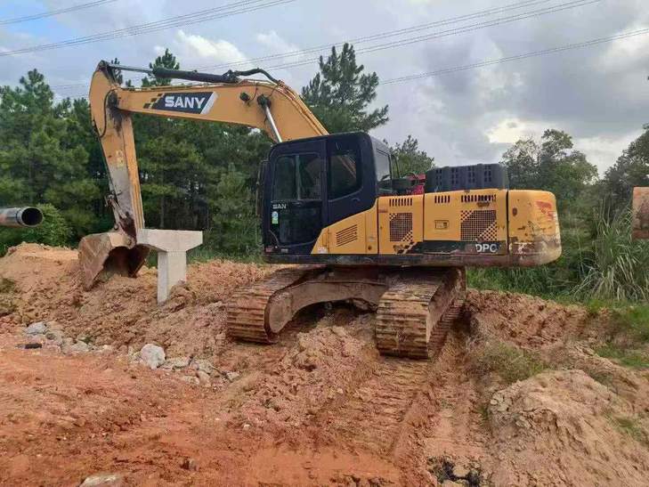 Buy Sany SY205C Used Excavator / 1