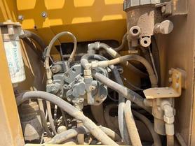 Buy XCMG XE135B Used Excavator / 4 Buy XCMG XE135B Used Excavator / 4