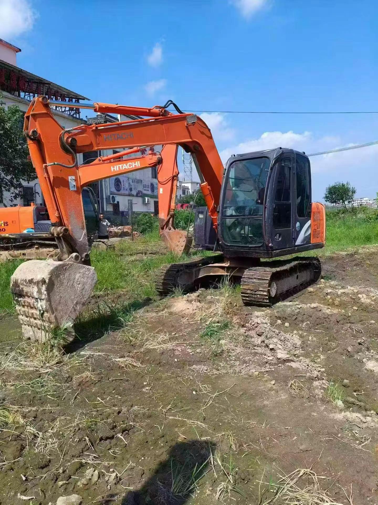 Buy Hitachi ZX70-5G Used Excavator / 3