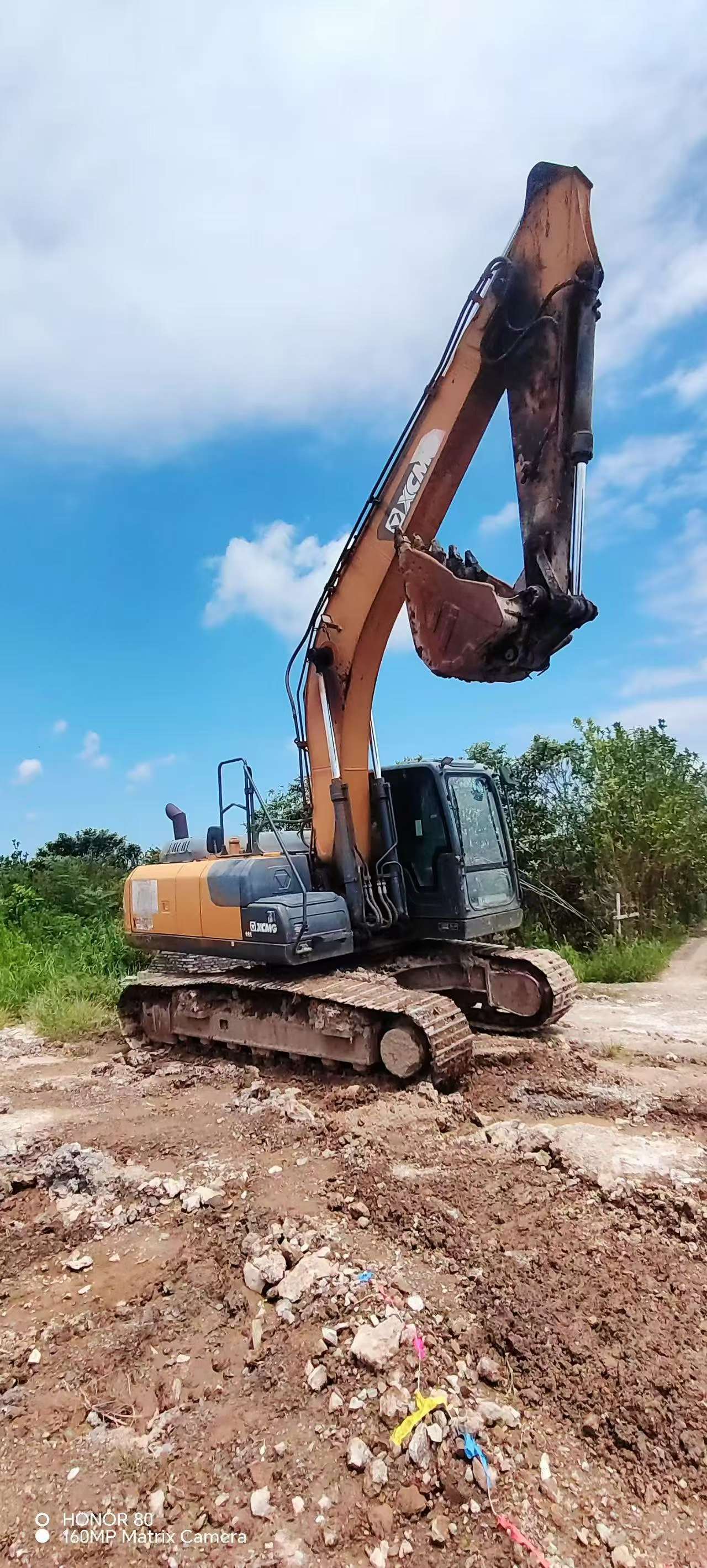 Buy XCMG XE200DA Used Excavator / 5
