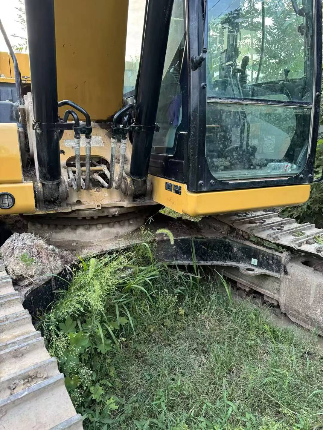 Buy Caterpillar 320A Used Excavator / 9