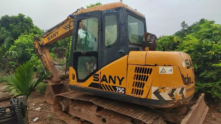 Buy Sany SY75 Used Excavator / 1