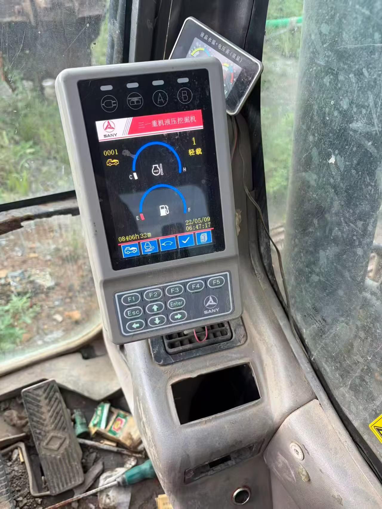 Buy Sany SY135 Used Excavator / 4