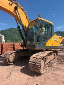 Buy Hyundai R215-7 Used Excavator / 6 Buy Hyundai R215-7 Used Excavator / 6