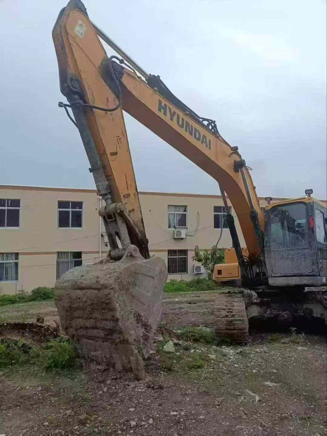 Buy Hyundai R215VS Used Excavator / 7