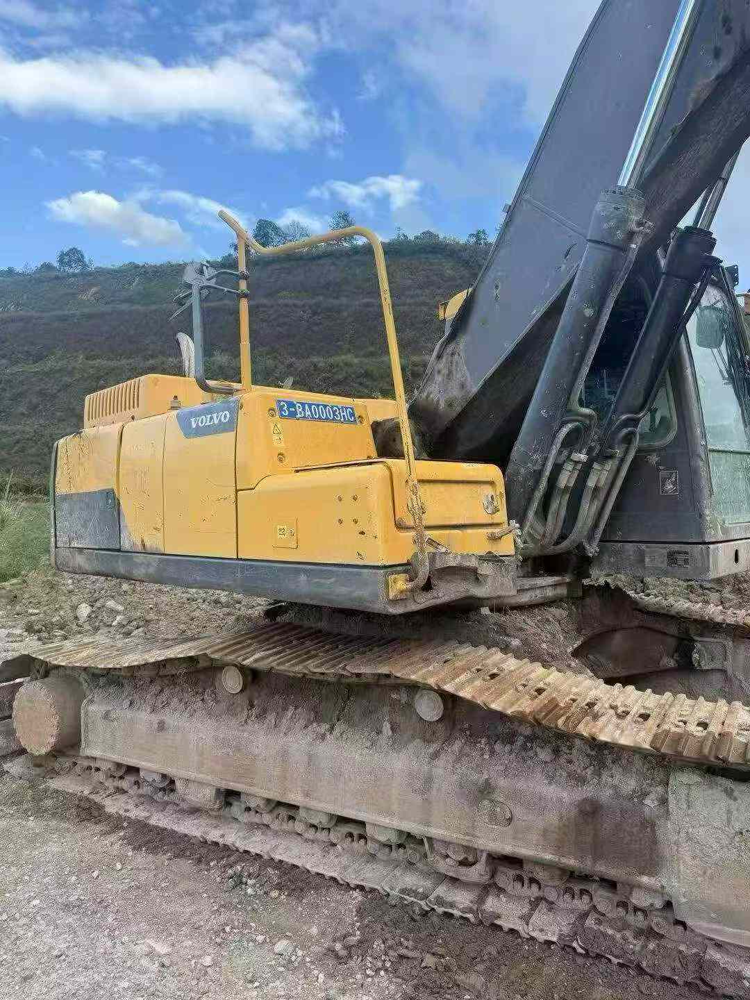 Buy Volvo L250G Used Excavator / 5