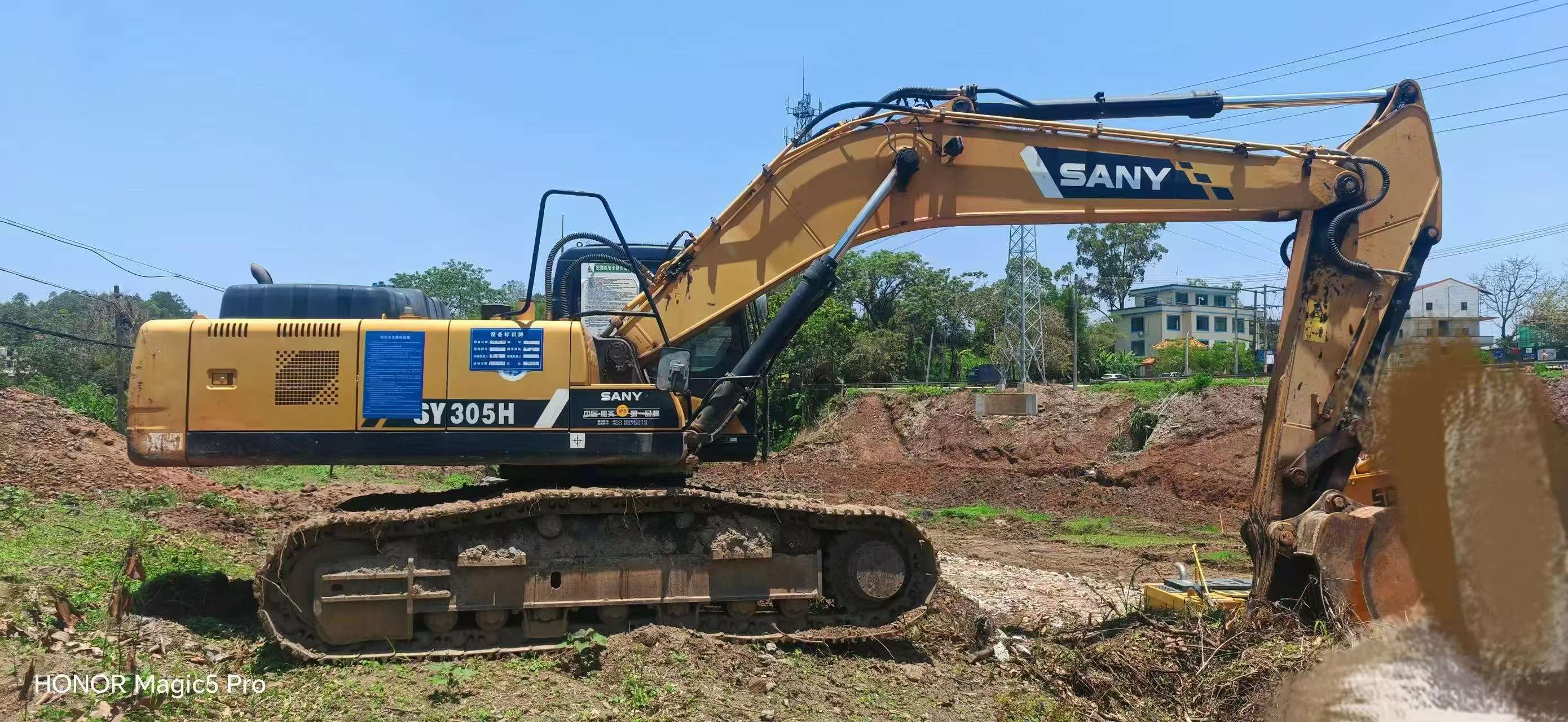 Buy Sany SY285C Used Excavator / 3