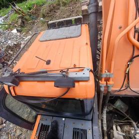 Buy Doosan DX520LC Used Excavator / 8 Buy Doosan DX520LC Used Excavator / 8