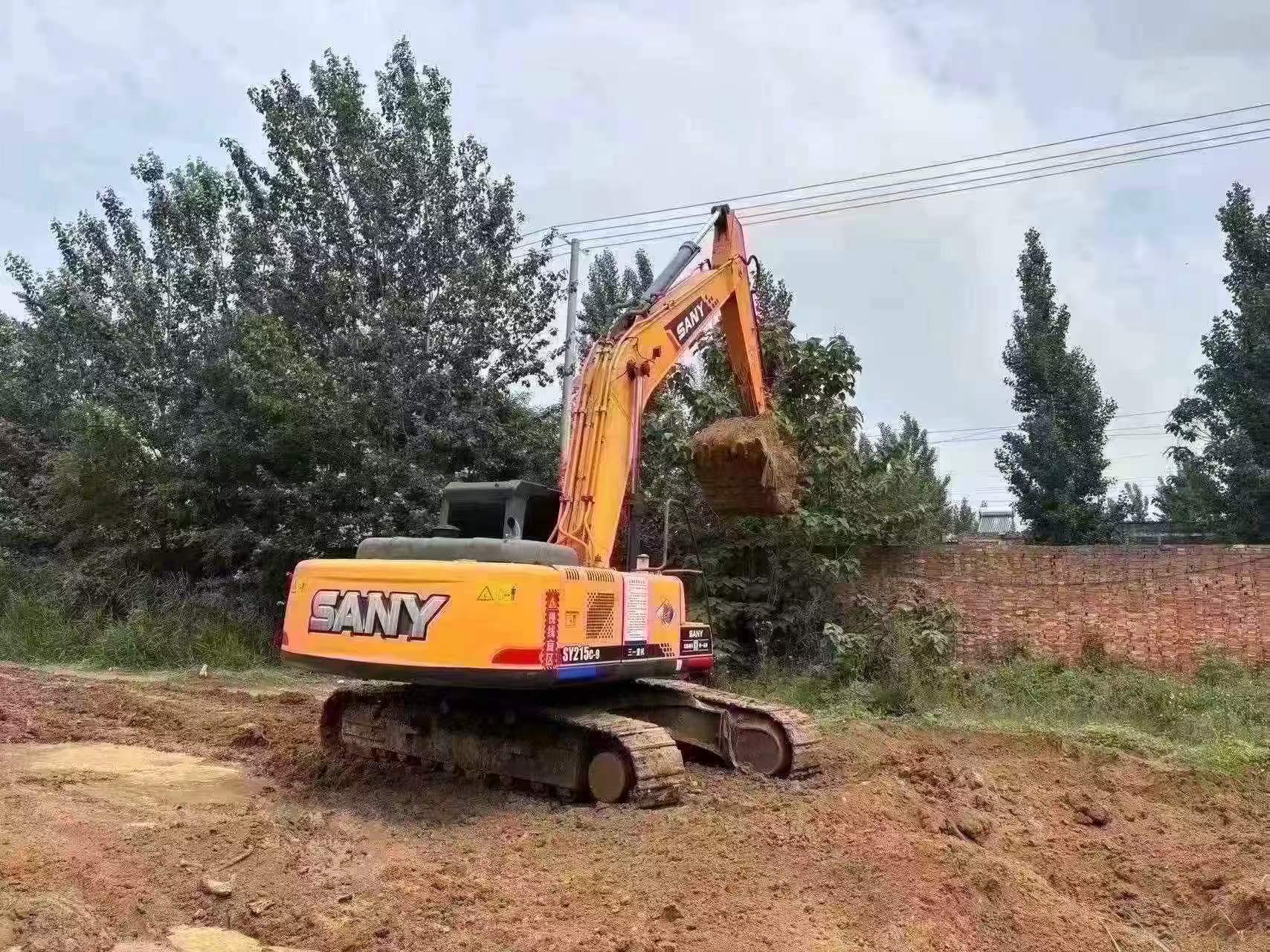 Buy Sany SY215C Used Excavator / 2