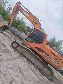 Buy Doosan DH220 Used Excavator / 3 Buy Doosan DH220 Used Excavator / 3