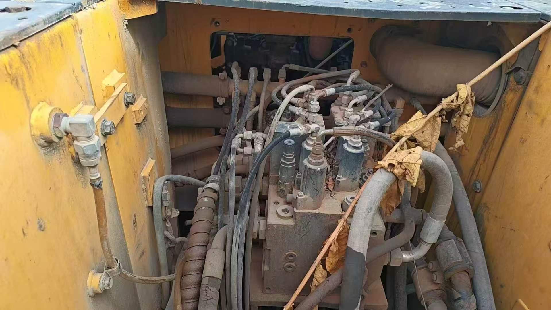 Buy Hyundai R150-7 Used Excavator / 5 Buy Hyundai R150-7 Used Excavator / 5