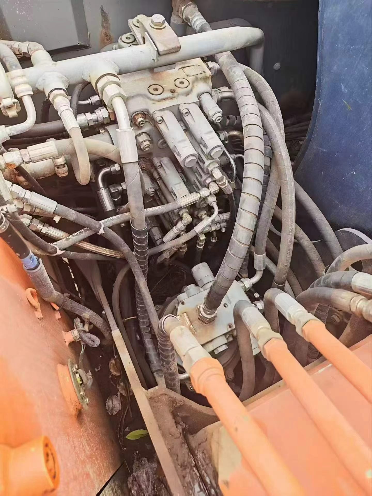 Buy Hitachi ZX70-5G Used Excavator / 6