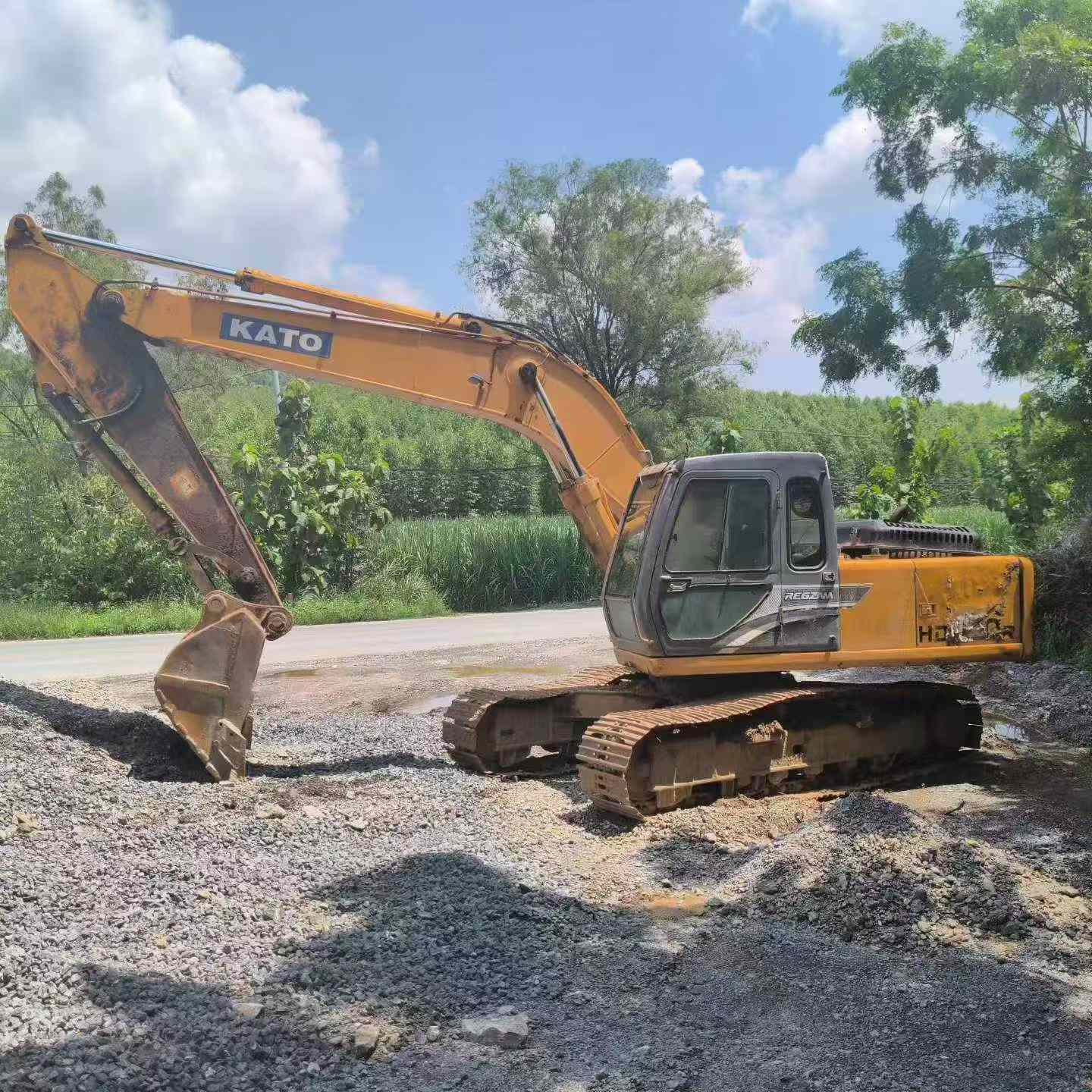 Buy Kato HD820R Used Excavator / 3