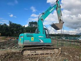 Buy Kobelco SK130 Used Excavator / 4 Buy Kobelco SK130 Used Excavator / 4