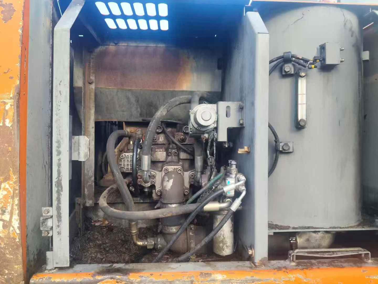 Buy Hitachi EX120-5 Used Excavator / 4