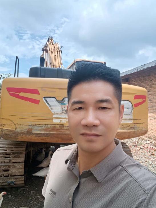 Buy Sany SY205C Used Excavator / 1