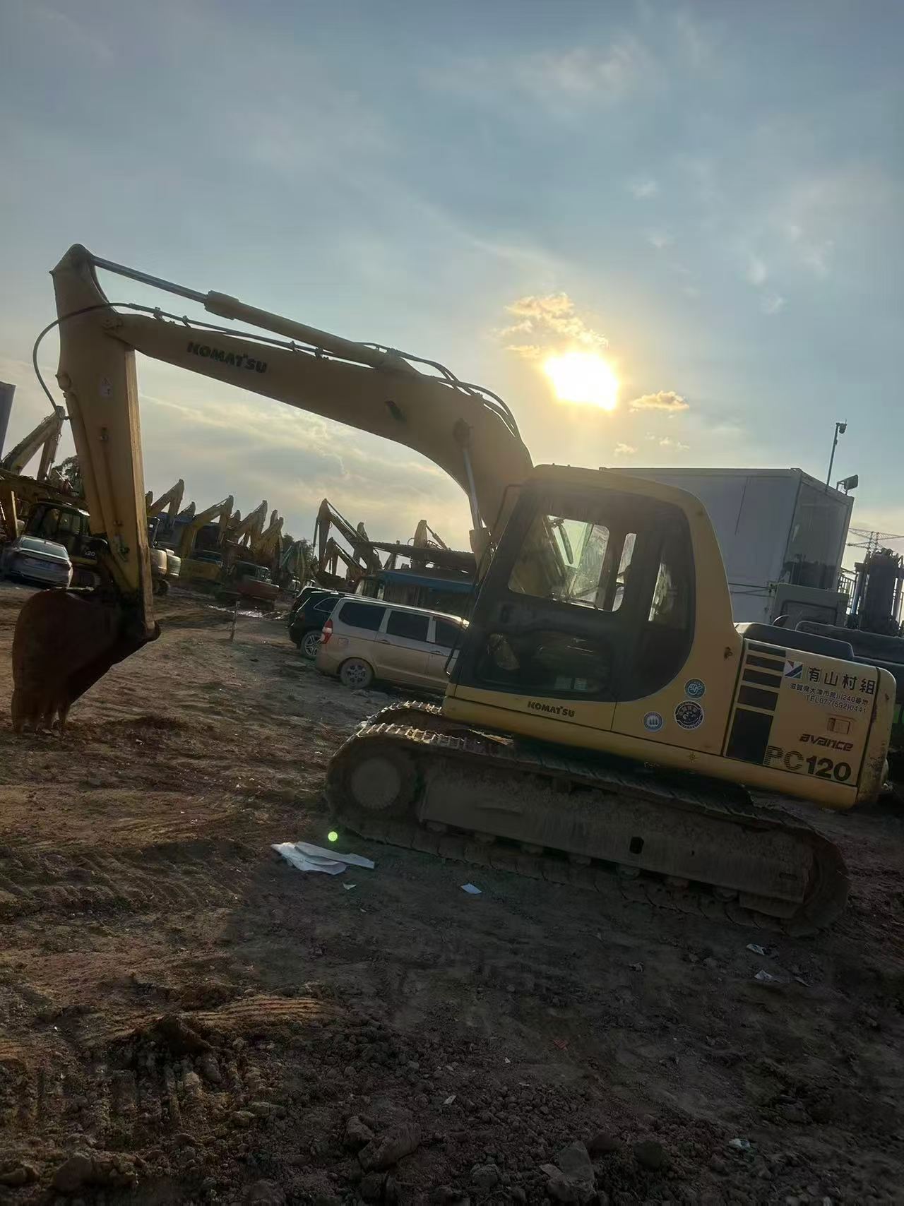 Buy Komatsu PC120-6 Used Excavator / 4 Buy Komatsu PC120-6 Used Excavator / 4