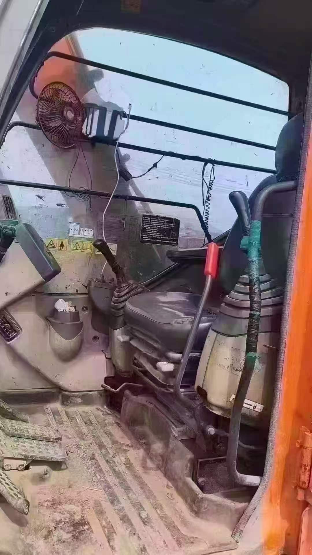 Buy Hitachi EX70 Used Excavator / 1