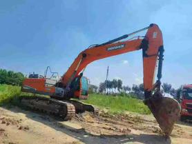 Buy Doosan DL305 Used Excavator / 4 Buy Doosan DL305 Used Excavator / 4