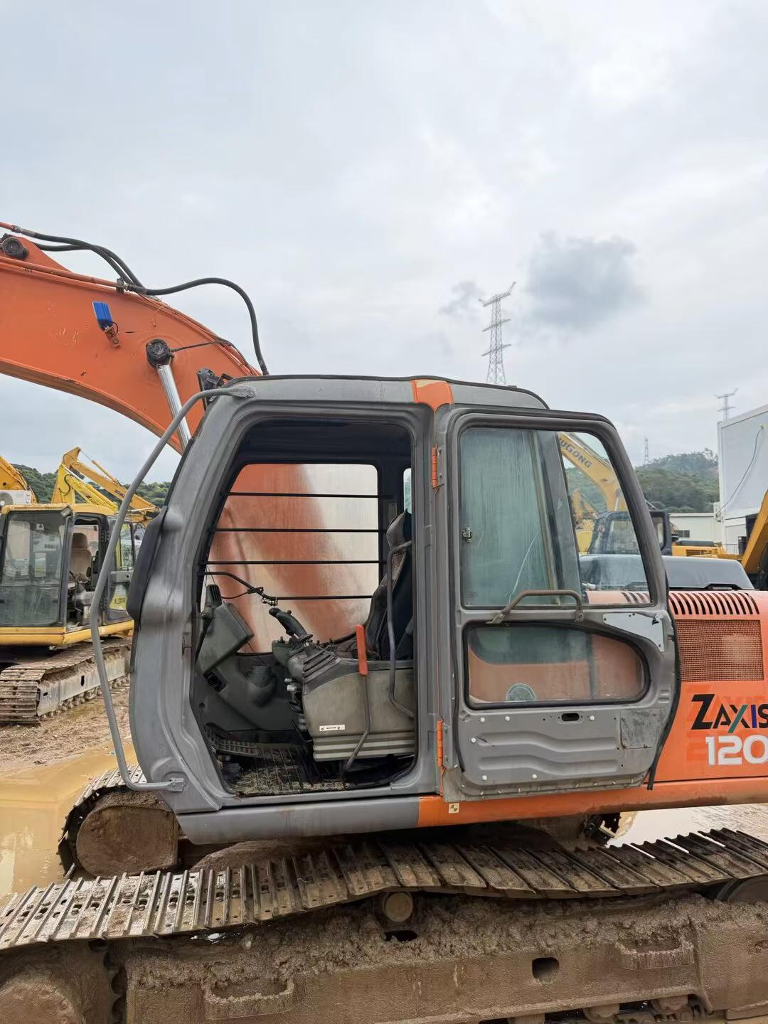 Buy Hitachi EX120-6 Used Excavator / 4