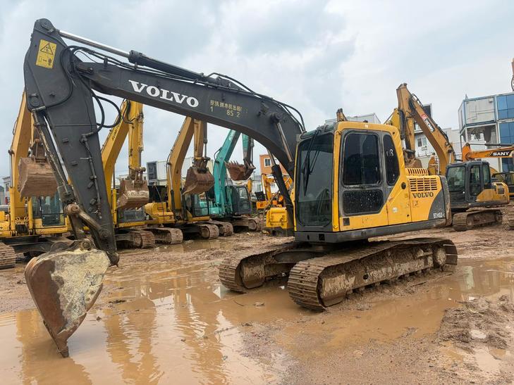 Buy Volvo EC140B Used Excavator / 1