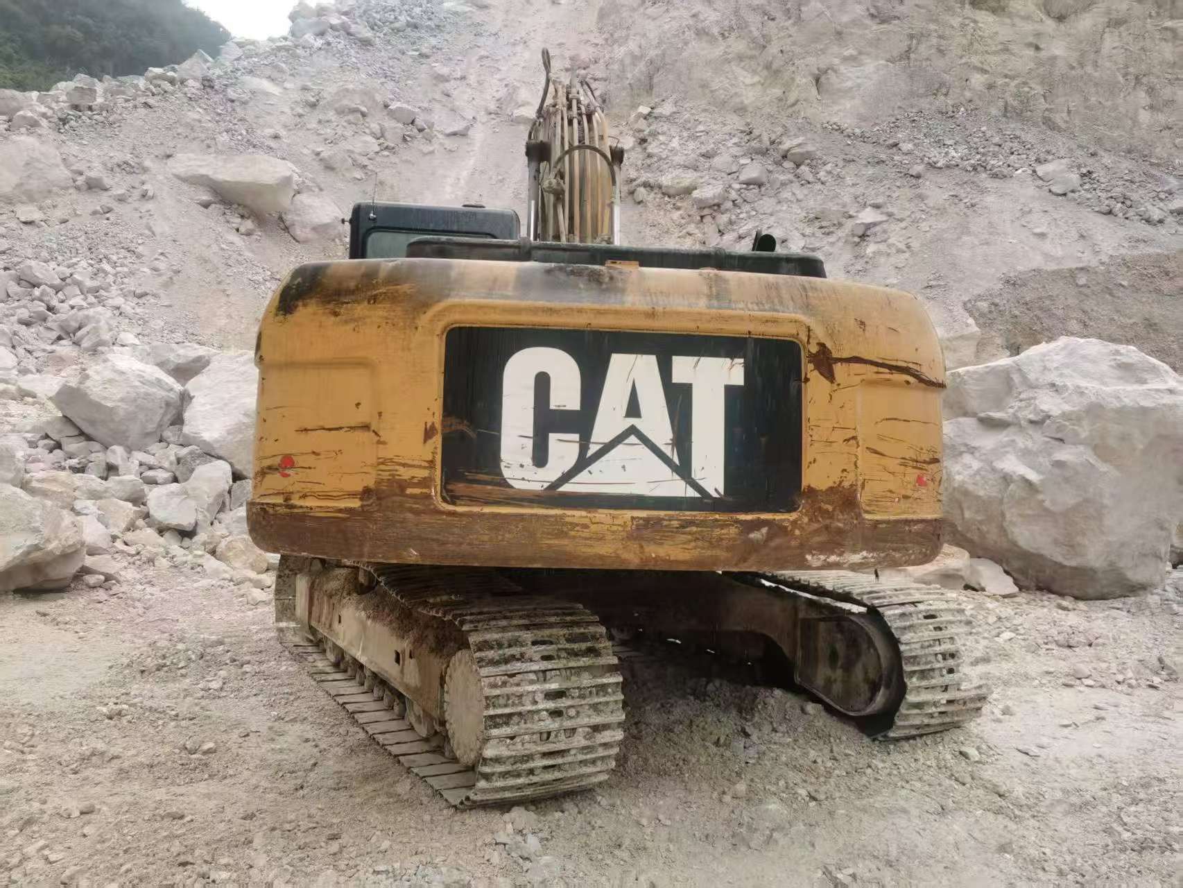 Buy Caterpillar 320D Used Excavator / 6