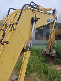 Buy Komatsu PC220-8 Used Excavator / 4 Buy Komatsu PC220-8 Used Excavator / 4