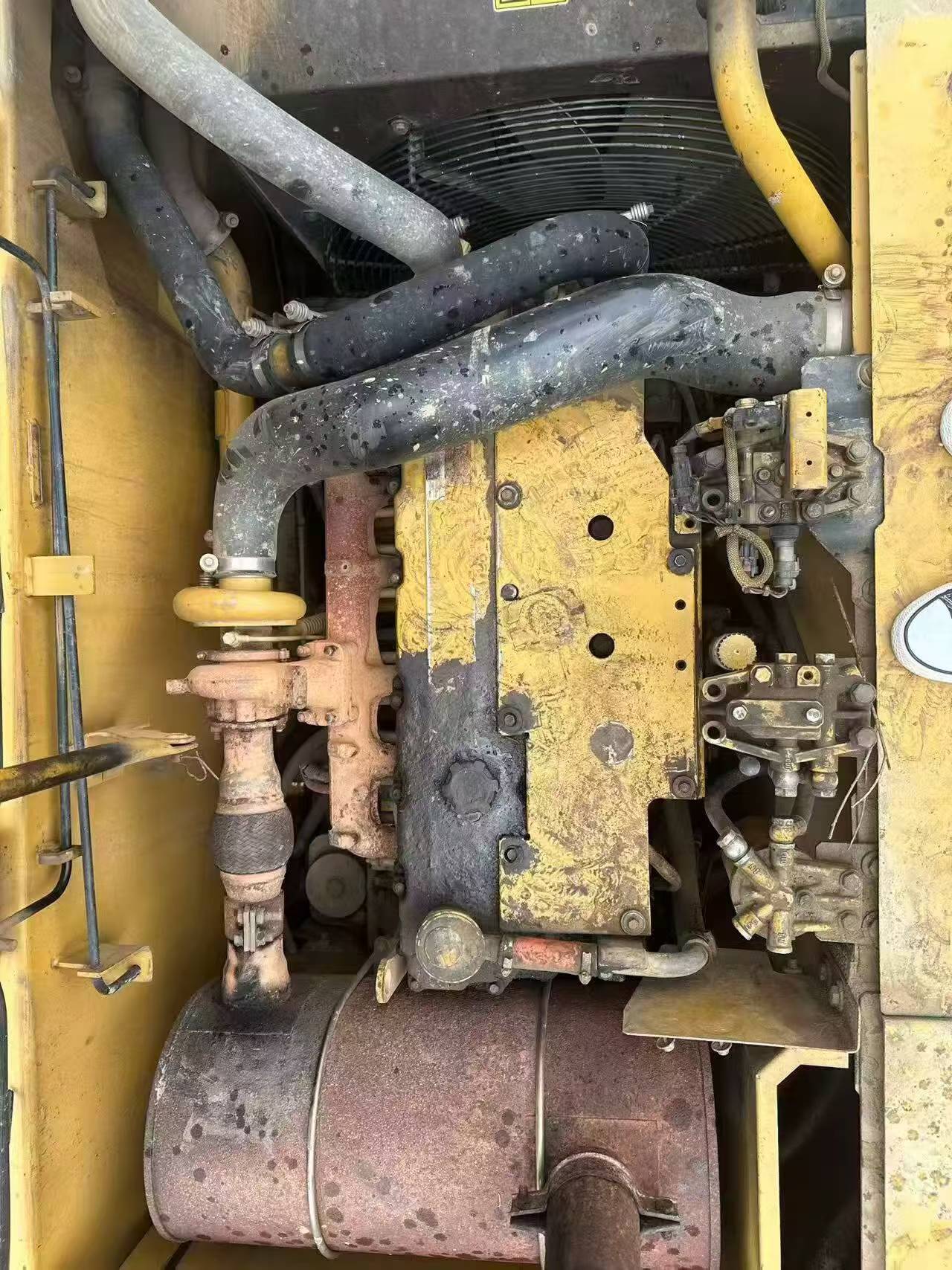 Buy Caterpillar 320D Used Excavator / 9