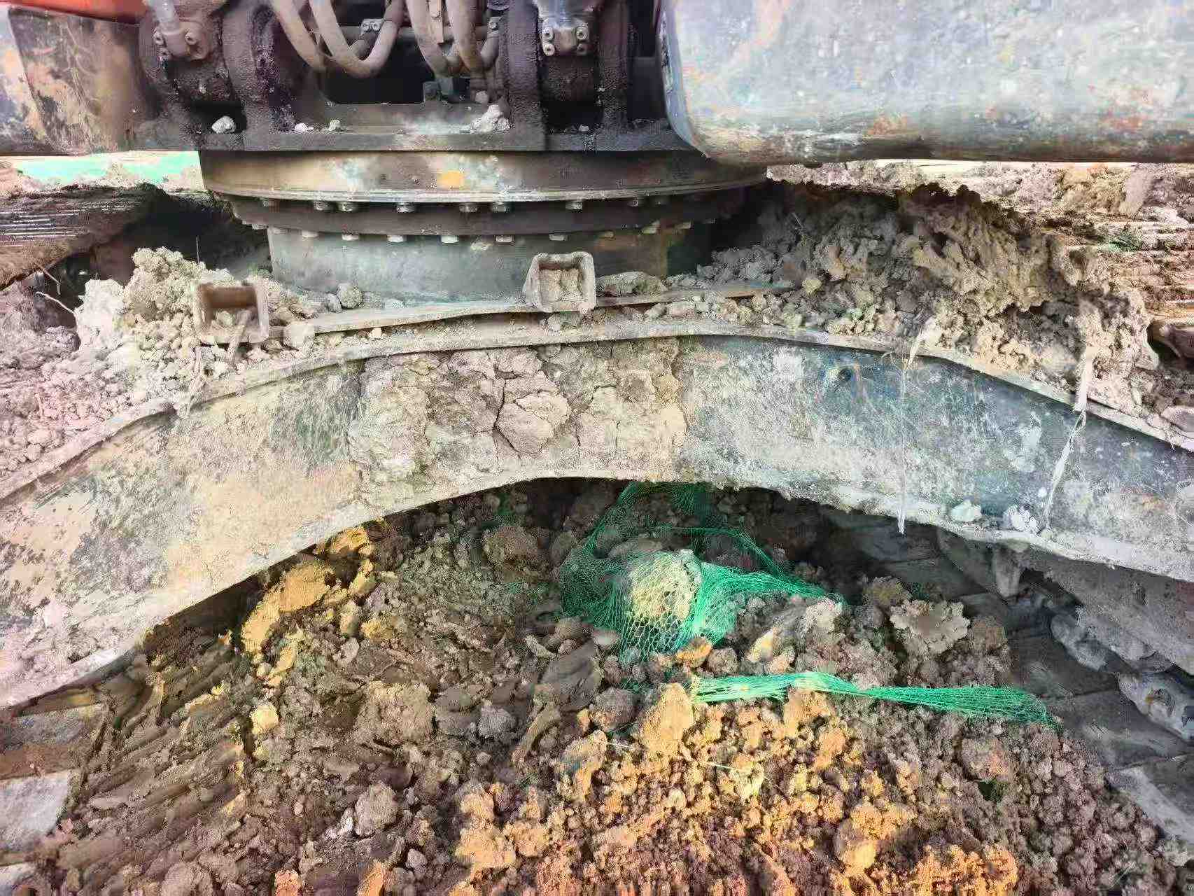 Buy Doosan DH220-3 Used Excavator / 9