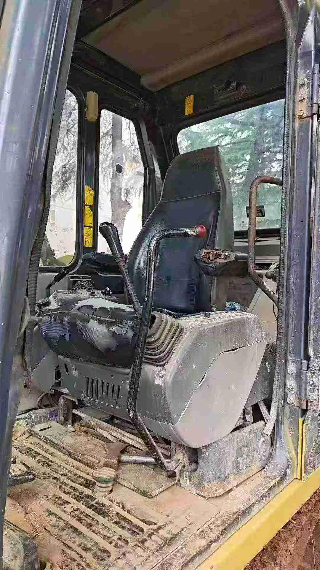 Buy Komatsu PC60 Used Excavator / 9