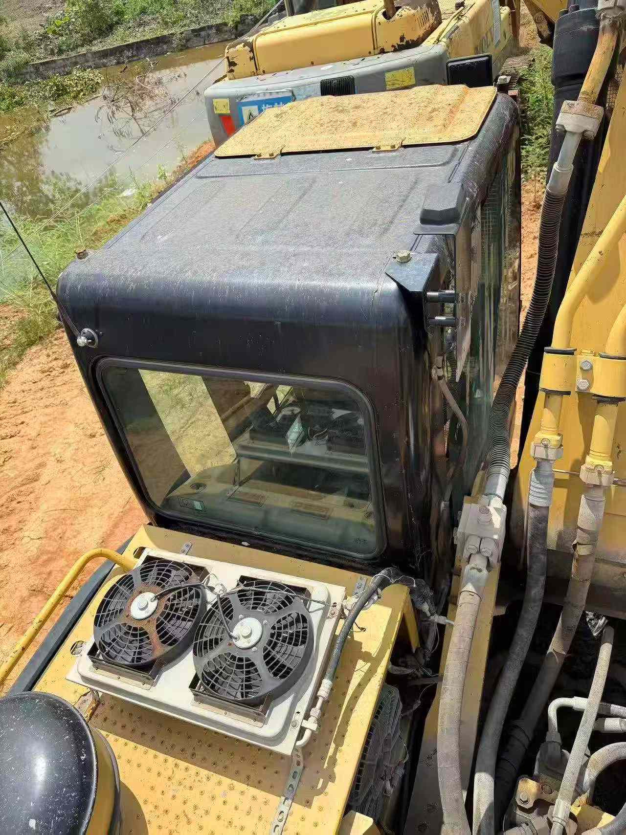 Buy Caterpillar 349E Used Excavator / 5