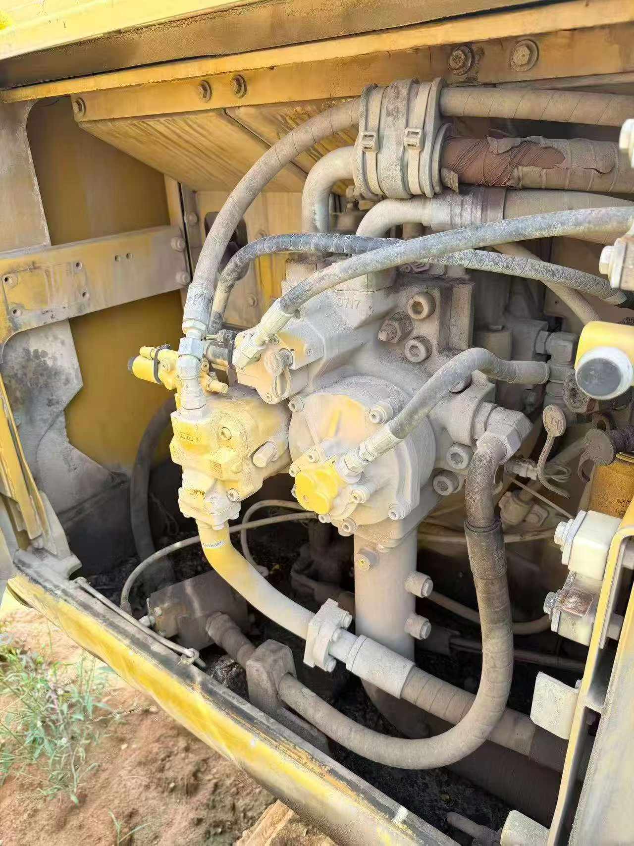 Buy Caterpillar 349E Used Excavator / 8
