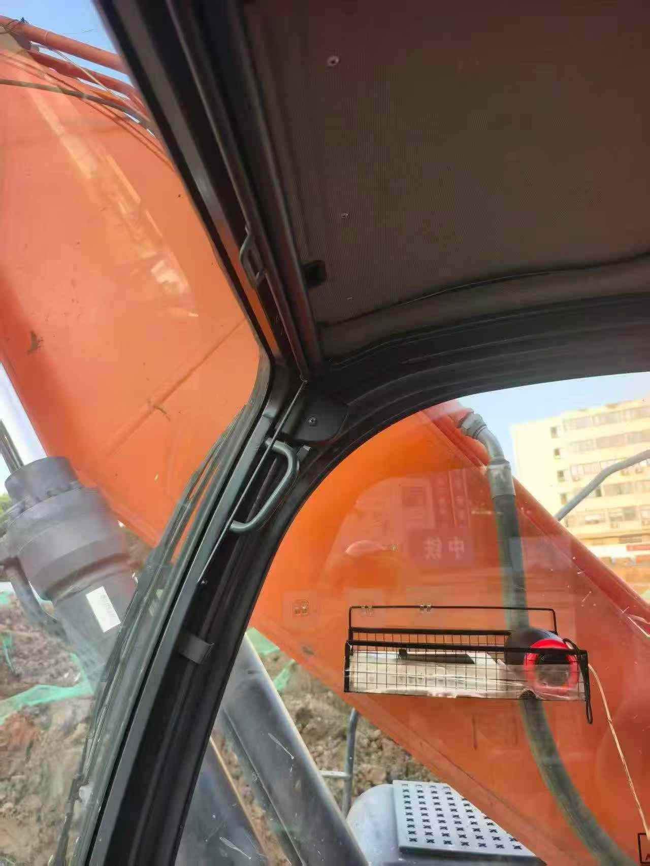 Buy Doosan DH220-3 Used Excavator / 8