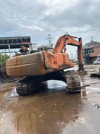 Buy Hitachi EX240-6 Used Excavator / 2 Buy Hitachi EX240-6 Used Excavator / 2