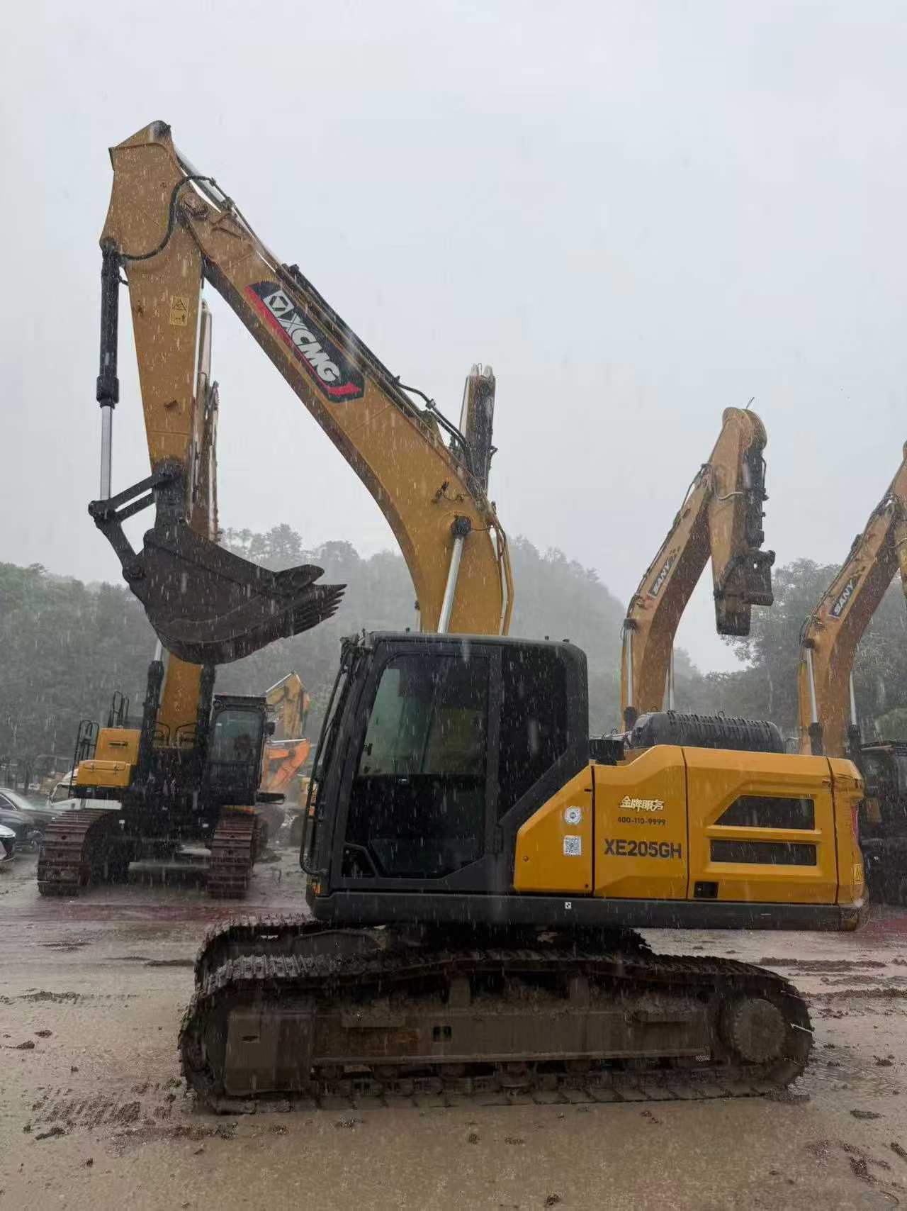 شراء XCMG XE205DA مستعمل حفارة